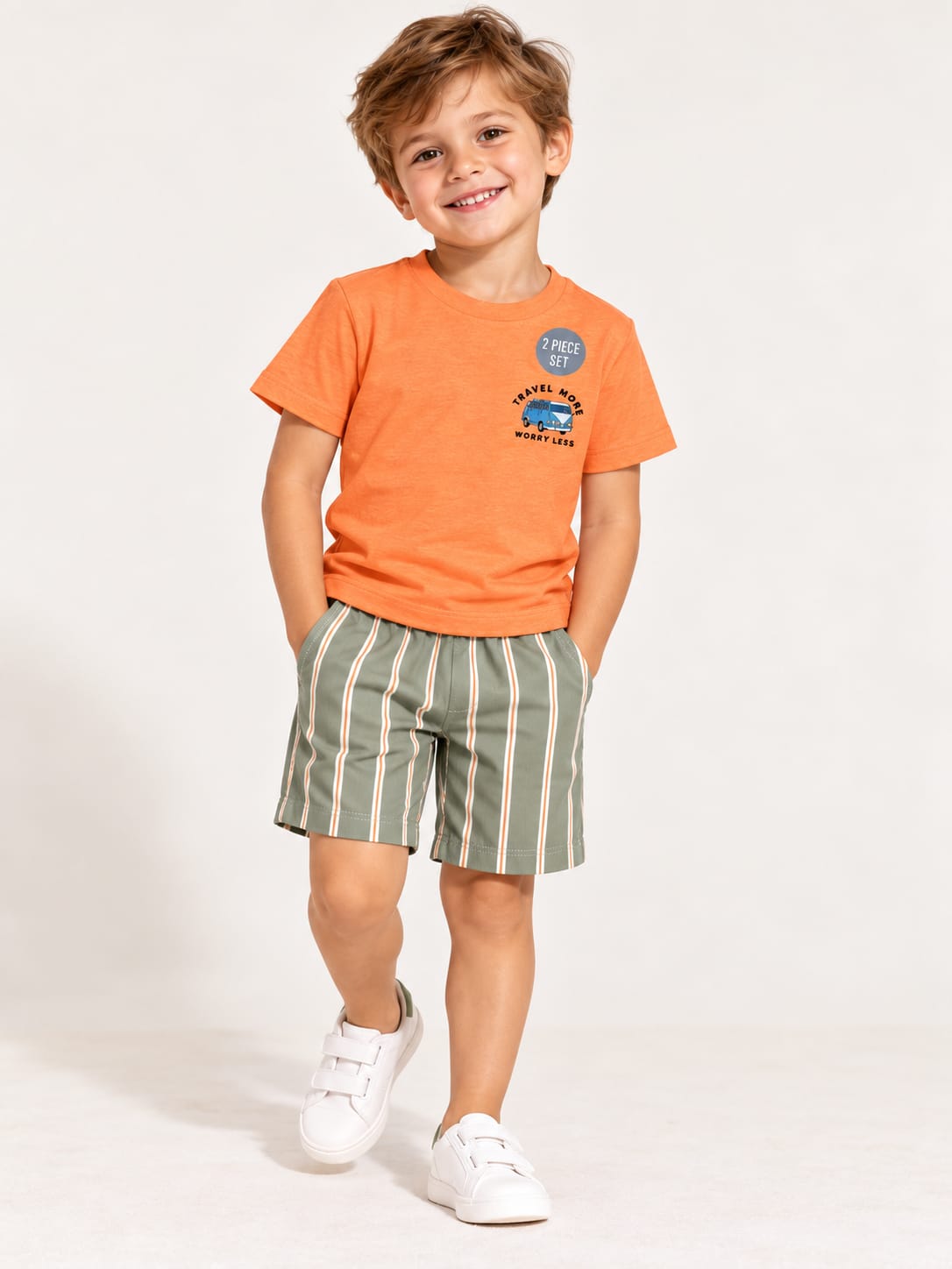 Set copii 2 piese – tricou portocaliu + pantaloni scurți în dungi